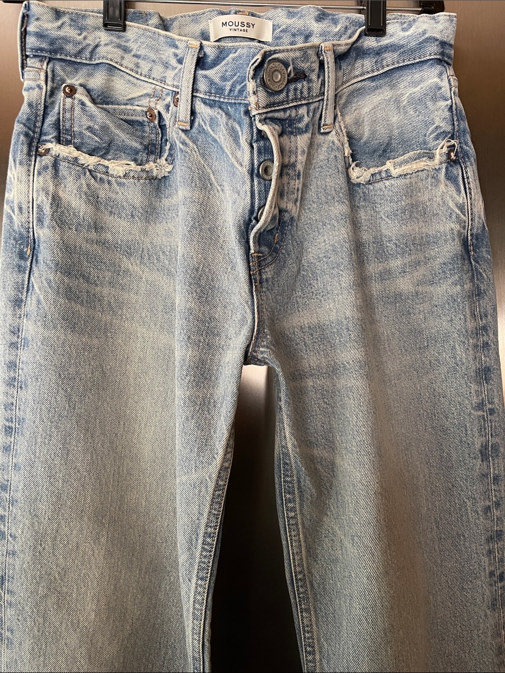 Moussy distressed brand new jeans - Picture 3 of 7